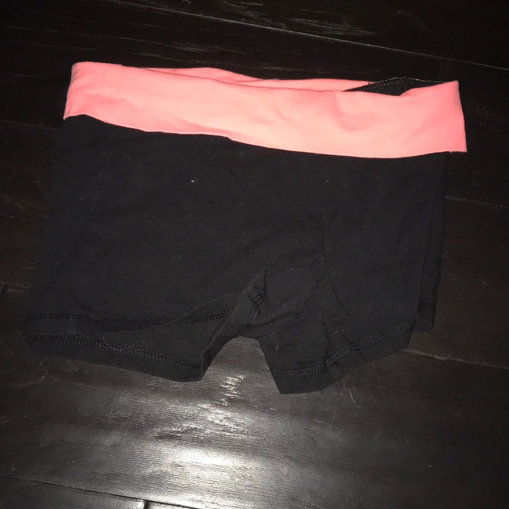 Athletic shorts